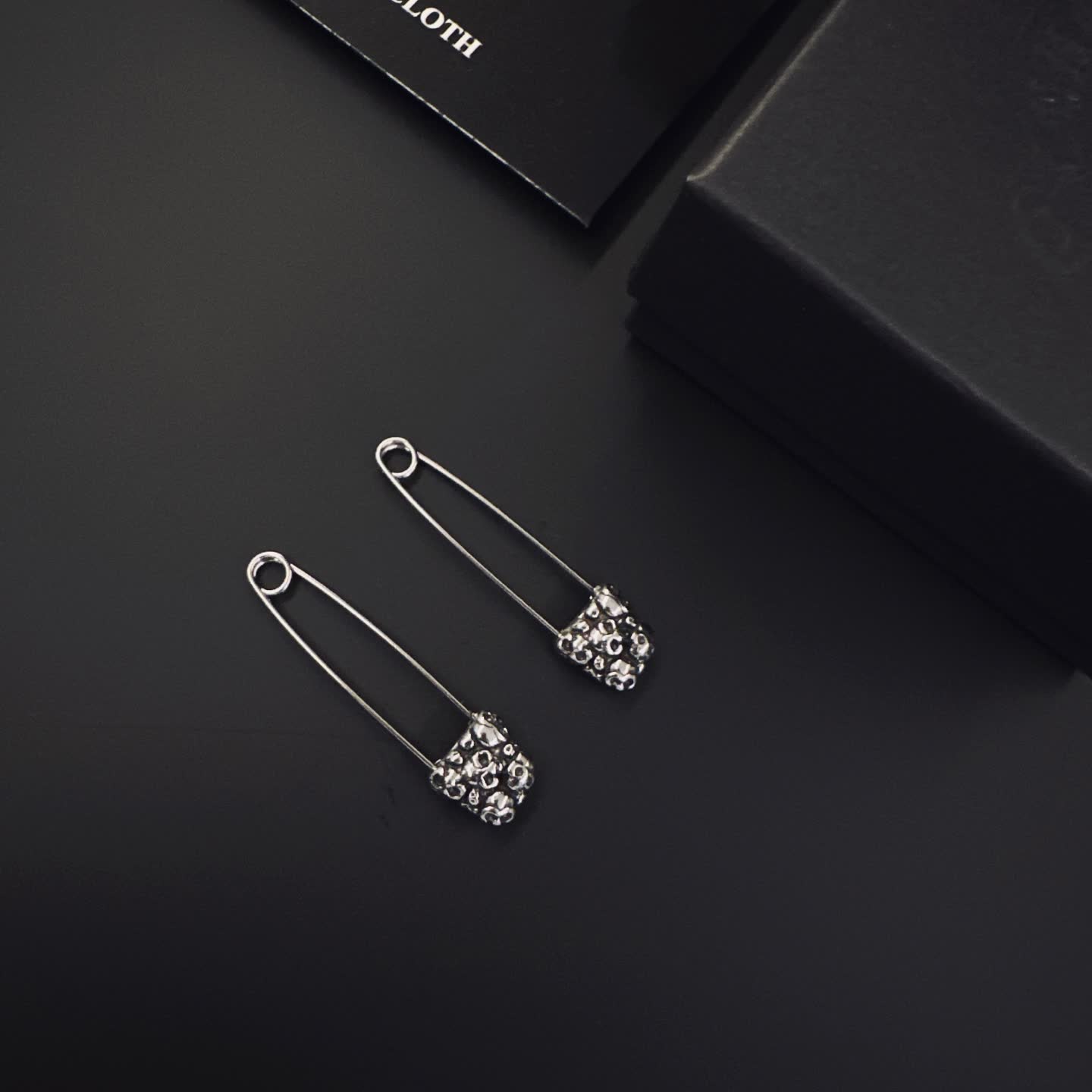 Chrome Hearts Chrom Hearts Silver Safety Pin Earrings